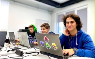 Училищна Телерик Академия – най-мащабната безплатна ИТ инициатива за