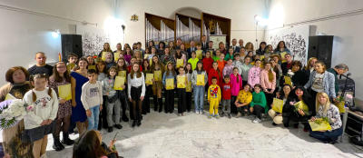 Община Ямбол отличи близо 100 деца и техните преподаватели в навечерието на Деня на народните будители