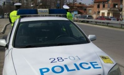 Служители от сектор „Пътна полиция“ са установили 35-годишен