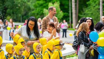 Над 250 деца дадоха тържествено начало на празненствата по повод Деня на Ямбол
