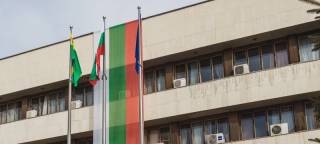 За управлението и разпореждането с общинските жилища