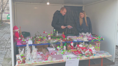 Благотворителния Коледен концерт и базар „За една по-светла Коледа 2022“ събра над