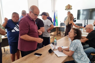 От матраци и мебели до военна служба: Пазарът на труда в Ямбол предлага широки възможности