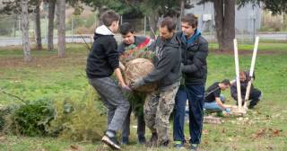 Ученици залесяваха &quot;Боровец&quot;