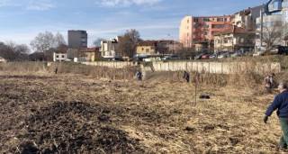 Днес /събота/ екоинициатива на ученици, подкрепена от кмета и предс. на ОбС.