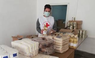 Раздават храна на най-бедните. Наричат ги уязвими. В област Ямбол са 4987 души. И ПАК НЕСПРАВЕДЛИВОСТ