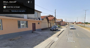 Дете се блъска в автомобил