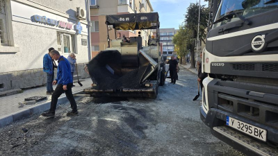Започва дългоочакваното асфалтиране на улиците „Стефан Стамболов“, „Стефан Караджа“ и „Кара Кольо“ в Ямбол