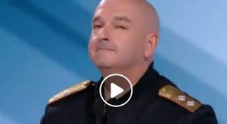 На брифинга на НОЩ. Мутафчийски. - &quot;задълж. маски предложих аз!&quot;