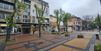 Община Ямбол обяви конкурс за наем на свободни терени за сладолед и варена царевица