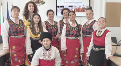 Нови народни носии за самодейните състави в община „Тунджа“ по проект „Нови хоризонти за местната култура“