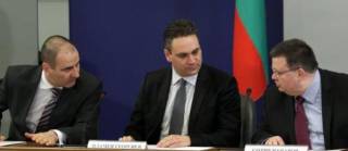 Има ли още тарикати във властта, чиито данъци да платим.