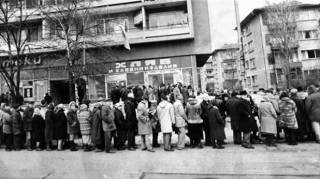 Неделно четиво: ПЪРВИЯТ МИЛИОН СЕ НАТРУПВА ОТ КРАЖБИ ОТ БЕДНИТЕ!